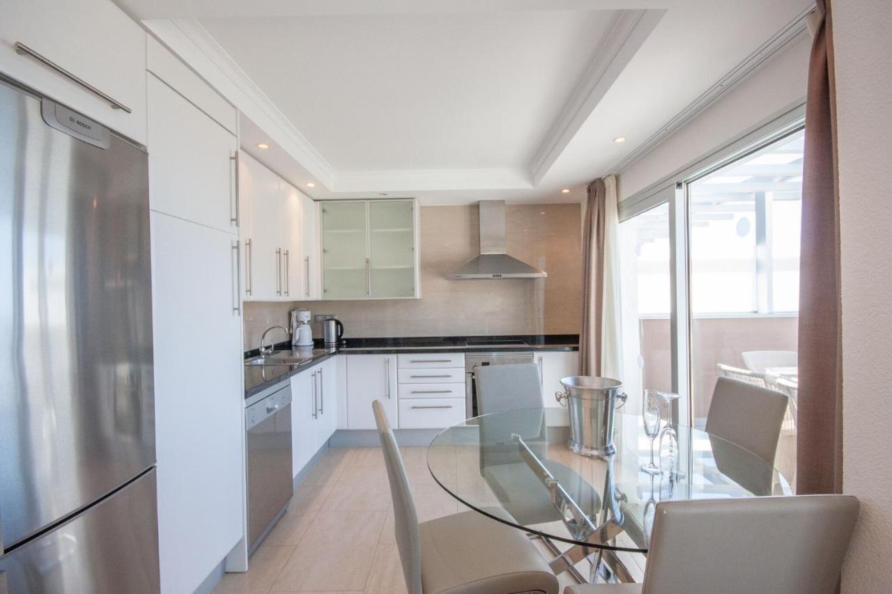 Апартаменты Luxury Penthouse, Panoramic Sea View Моган Экстерьер фото